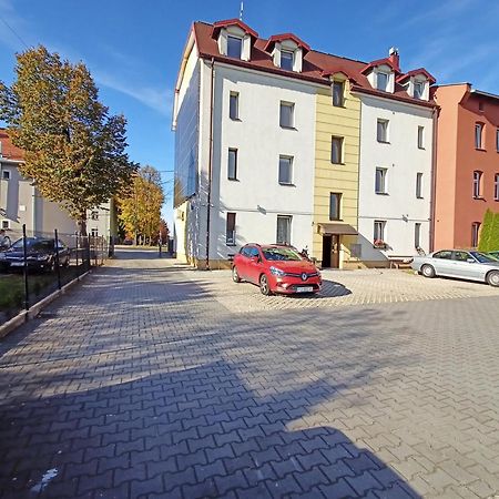 Apartament Pod Radiostacja -Gliwice Tarnogorska, Parking Free, Klimatyzacja Екстер'єр фото