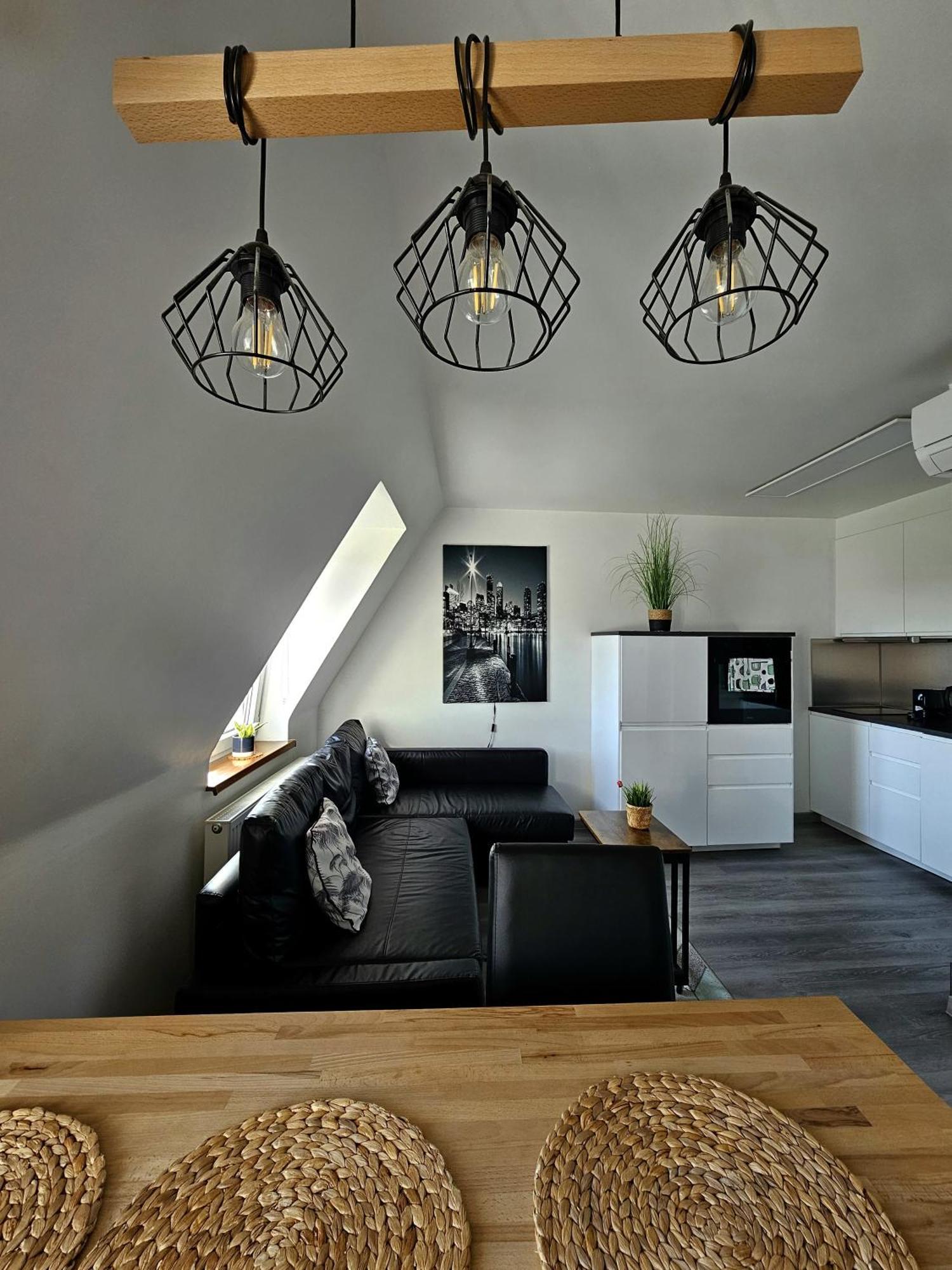 Apartament Pod Radiostacja -Gliwice Tarnogorska, Parking Free, Klimatyzacja Екстер'єр фото
